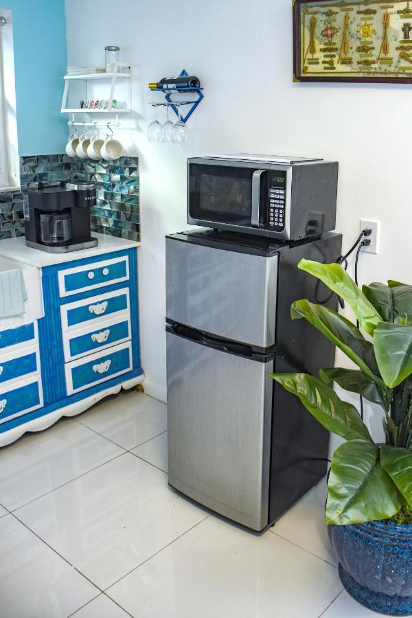 Miami Boho Beach Place Hialeah Bagian luar foto
